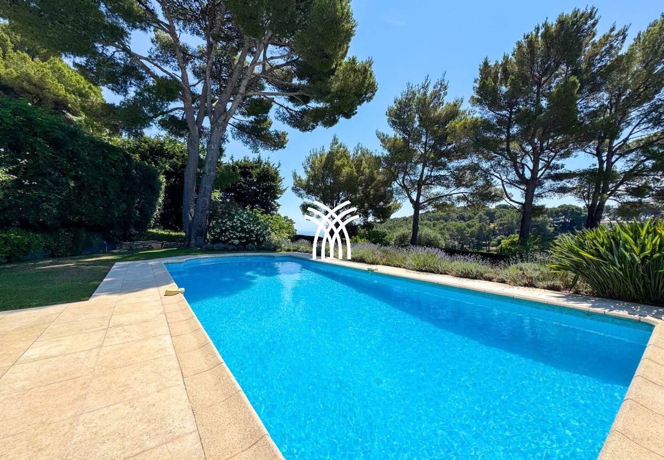 Villa in Vallauris - St Martin